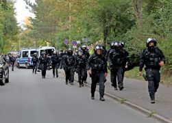 Wegen Gegenprotest Kein Auftritt Von Hoecke In Jena 41